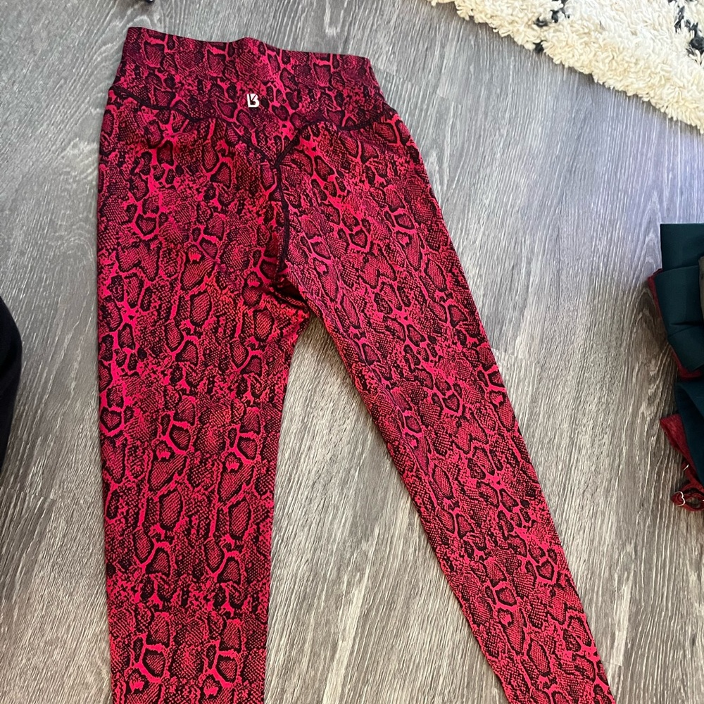 BuffBunny Leggings in Red Snake Print